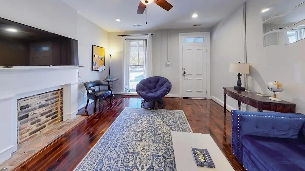 New! Renovated Townhome W/ Putting Green & Patio! Richmond 0*,  United States