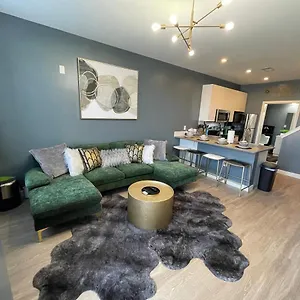 Scott's Addition Apartment