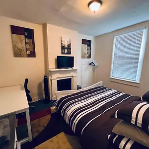 5 Minutes To Vcu Homestay